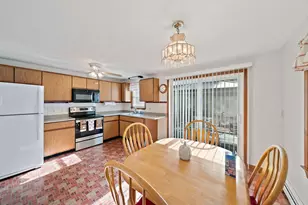 19 Deer Hollow Rd, Sandwich, MA 02644 - Photo 7
