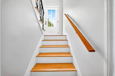 9 Valerie Ave, Billerica, MA 01821 - Photo 23