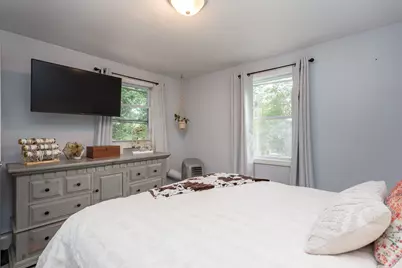 719 Warren Ave, Swansea, MA 02777 - Photo 27