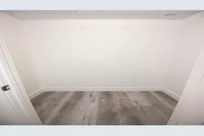 525 East Broadway #3, Boston, MA 02127 - Photo 11