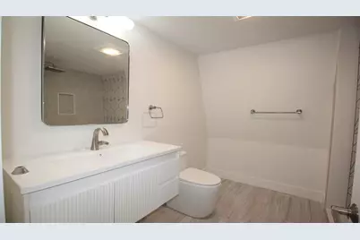 525 East Broadway #3, Boston, MA 02127 - Photo 15