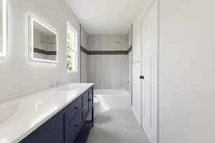 135 Hartman Rd, Newton, MA 02459 - Photo 7