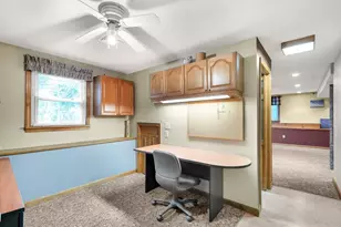 31 Wildmere Ave, Burlington, MA 01803 - Photo 35