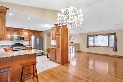 31 Wildmere Ave, Burlington, MA 01803 - Photo 11