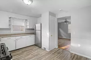 11-13 Palmyra St, Springfield, MA 01118 - Photo 21