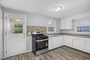 11-13 Palmyra St, Springfield, MA 01118 - Photo 19