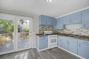 11-13 Palmyra St, Springfield, MA 01118 - Photo 11