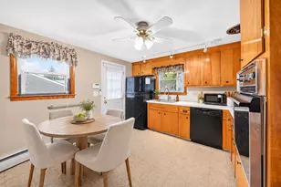 33 Fairchild, Saugus, MA 01906 - Photo 9