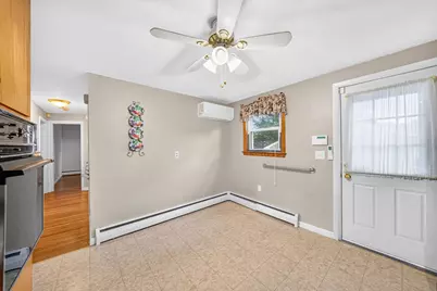 33 Fairchild Ave, Saugus, MA 01906 - Photo 13