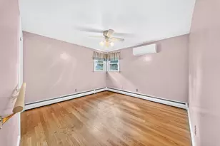 33 Fairchild Ave, Saugus, MA 01906 - Photo 19