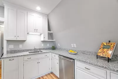 20 Holt Rd #2, Holden, MA 01520 - Photo 15