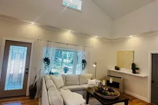 230 S Row Rd, Lunenburg, MA 01462 - Photo 3