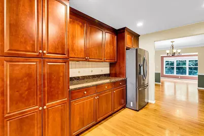 8 Paxton Ct #8, Grafton, MA 01536 - Photo 5
