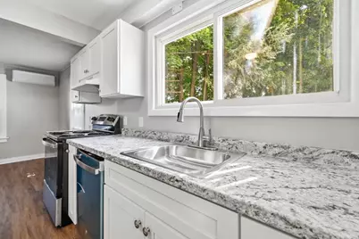 814 College Hwy, Southwick, MA 01077 - Photo 17