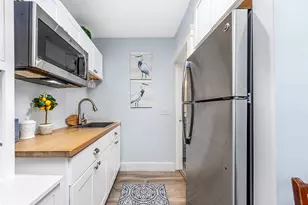 162 Jersey St, Marblehead, MA 01945 - Photo 11