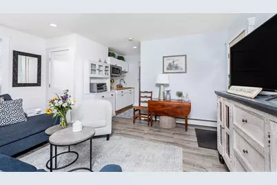 162 Jersey Street #A, Marblehead, MA 01945 - Photo 5
