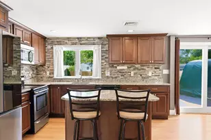 25 Marie Ave, Brockton, MA 02302 - Photo 3