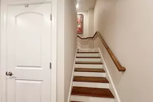 276 Sumner St, Boston, MA 02128 - Photo 33
