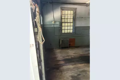 14 Pleasant St, Ware, MA 01082 - Photo 17