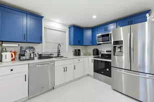 100 Farm St, Bellingham, MA 02019 - Photo 9