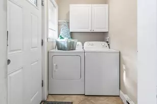 89 Auburn St, Haverhill, MA 01830 - Photo 5