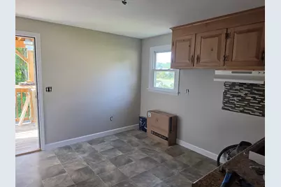 7 Crawford #7A, Palmer, MA 01009 - Photo 3