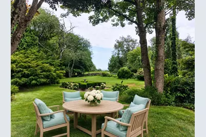 288 Russells Mills Rd, Dartmouth, MA 02748 - Photo 37