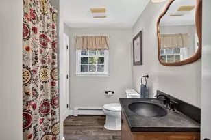 11 Burbank St, Sandwich, MA 02563 - Photo 17