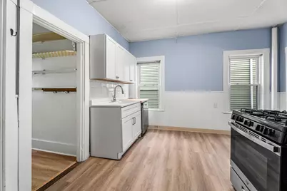 229 Highland Ave #1, Somerville, MA 02143 - Photo 3