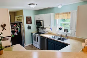 20 Memorial St, Templeton, MA 01436 - Photo 3