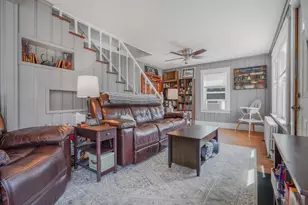 1894 Fall River Ave, Seekonk, MA 02771 - Photo 3
