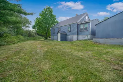 1894 Fall River Avenue, Seekonk, MA 02771 - Photo 31