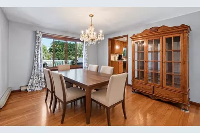 2 Apple Tree Dr, Millbury, MA 01527 - Photo 5