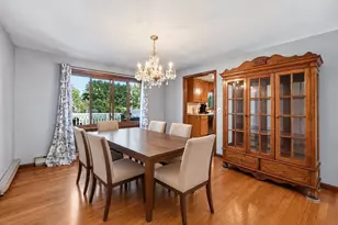 2 Apple Tree Dr, Millbury, MA 01527 - Photo 5