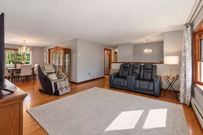 2 Apple Tree Dr, Millbury, MA 01527 - Photo 7
