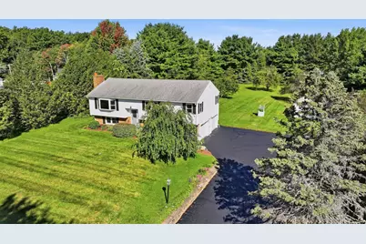 2 Apple Tree Dr, Millbury, MA 01527 - Photo 3
