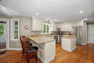 44 Ashwood Ave, Wilmington, MA 01887 - Photo 3