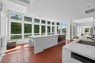 1069 Horseneck Rd, Westport, MA 02790 - Photo 11