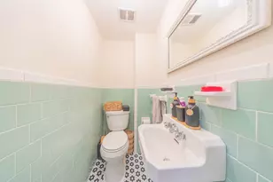 1712 Beacon St, Brookline, MA 02446 - Photo 5