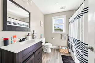 60 Avery St, New Bedford, MA 02745 - Photo 35