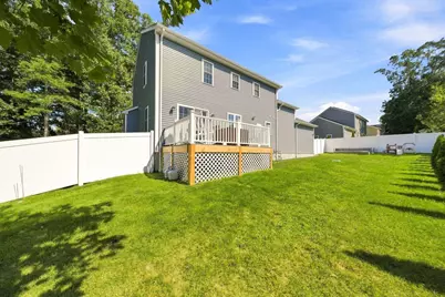 60 Avery St, New Bedford, MA 02745 - Photo 5