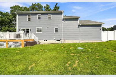 60 Avery St, New Bedford, MA 02745 - Photo 3