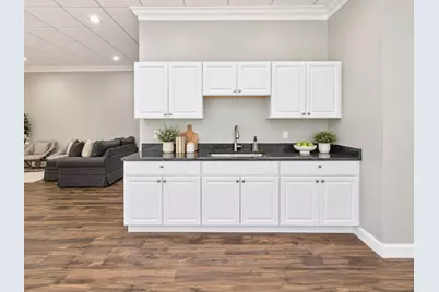 350 Elm St, Westfield, MA 01085 - Photo 5