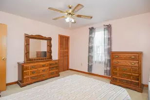 38 Pleasant St, Ware, MA 01082 - Photo 29