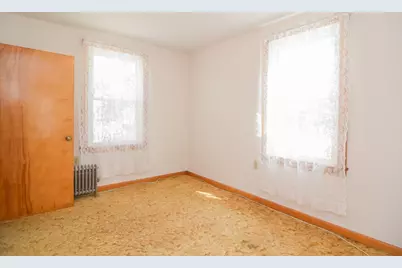 38 Pleasant St, Ware, MA 01082 - Photo 33