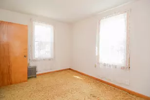 38 Pleasant St, Ware, MA 01082 - Photo 33