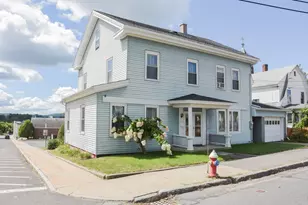 38 Pleasant St, Ware, MA 01082 - Photo 3