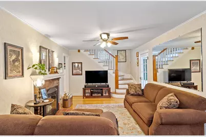 22 Lancaster Ave, Revere, MA 02151 - Photo 5