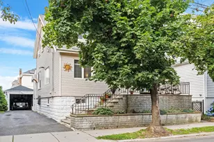 22 Lancaster Ave, Revere, MA 02151 - Photo 3