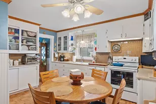 22 Lancaster Ave, Revere, MA 02151 - Photo 13